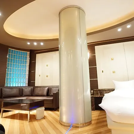 Hotel Cielo (Adults Only)